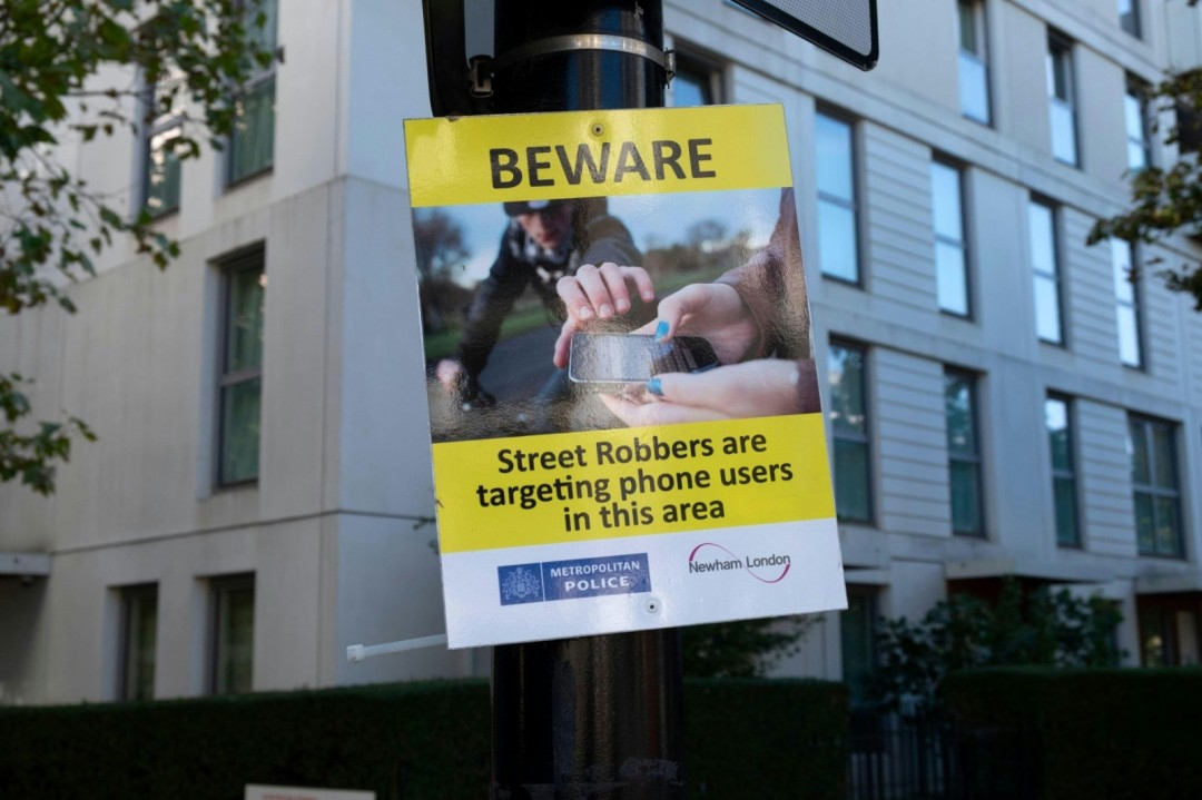 伦敦窃贼为何偏爱iPhone？安卓用户遭退货背后，竟是这个原因