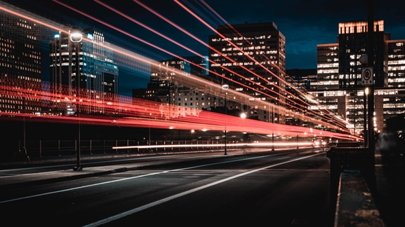 AI重塑劳动力市场：冰山指数揭示11.7%岗位将被替代，影响超万亿工资规模