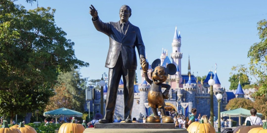 迪士尼与OpenAI签10亿美元协议，AI明年可用旗下超200角色