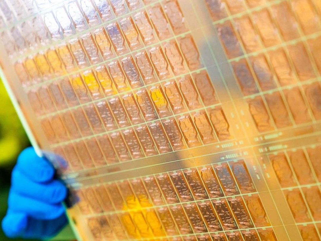 日本Rapidus合资企业：2nm芯片生产及玻璃基板封装新进展