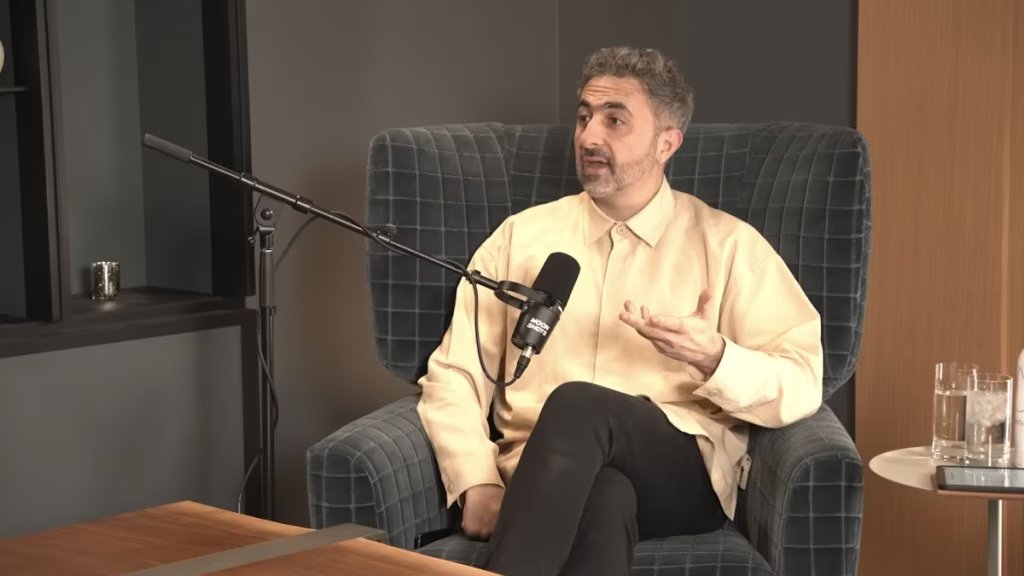 微软AI负责人预测：未来五年个人AI伴侣将普及并融入生活