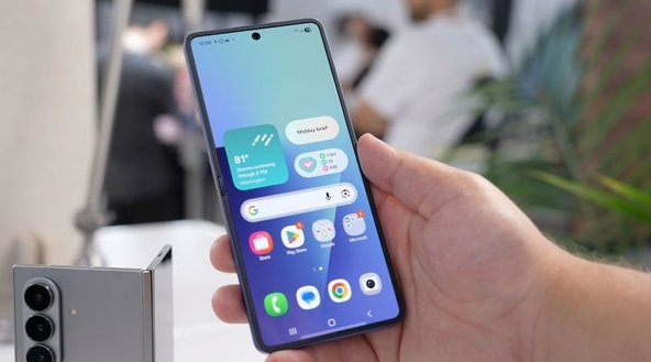 苹果测试翻盖折叠屏iPhone，首款折叠机或今年秋季亮相